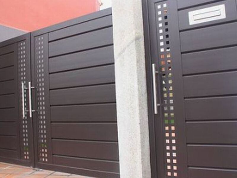 portón y puerta peatonal San Juan