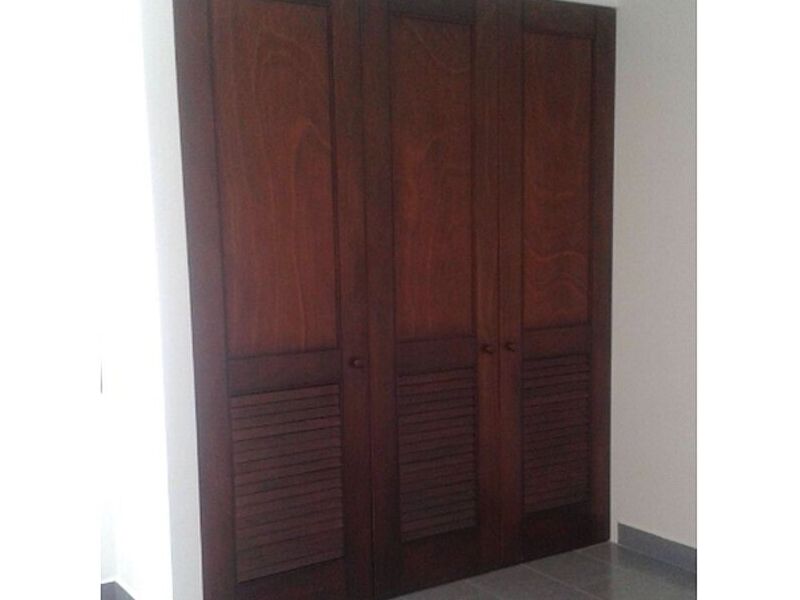 closet en madera enchapada Reformita