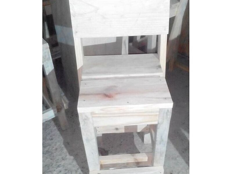 taburete de madera Guatemala 