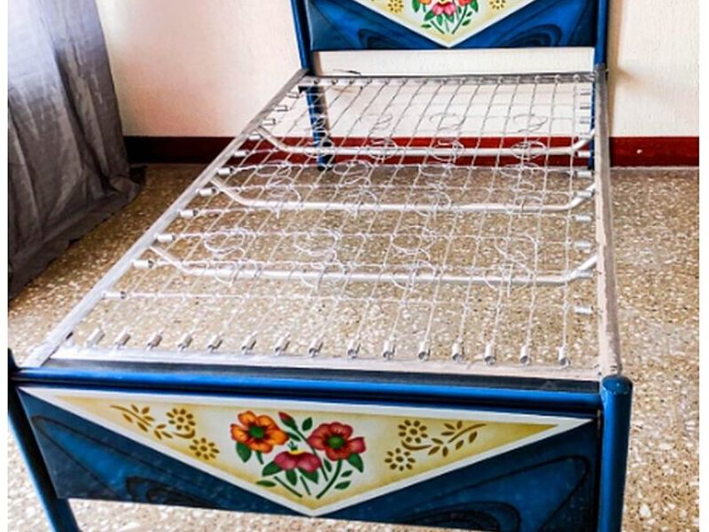 base de cama  con diseño Mixco