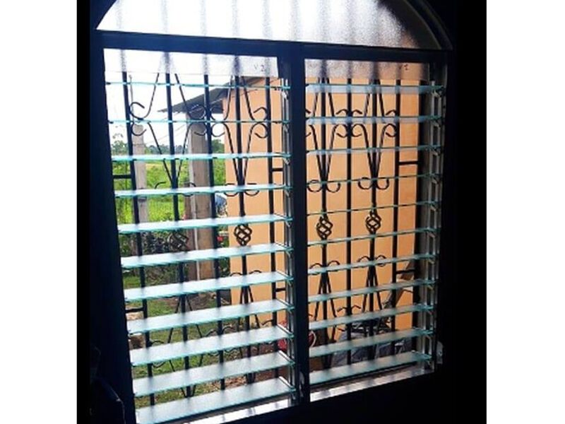 ventana tipo persiana Coatepeque