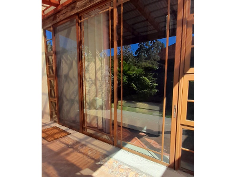 Puerta mosquitera estilo Europeo Guatemala 
