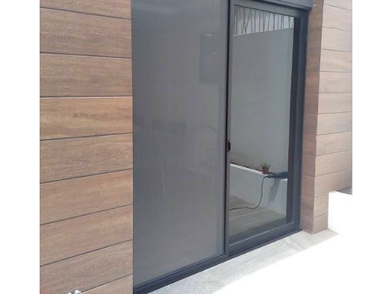 Puerta mosquitera en aluminio Guatemala