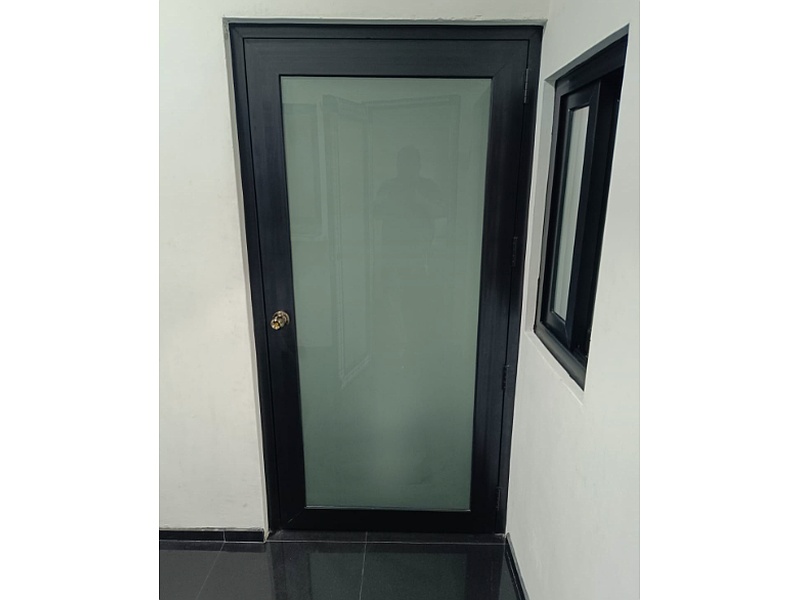 Puerta abatible Guatemala