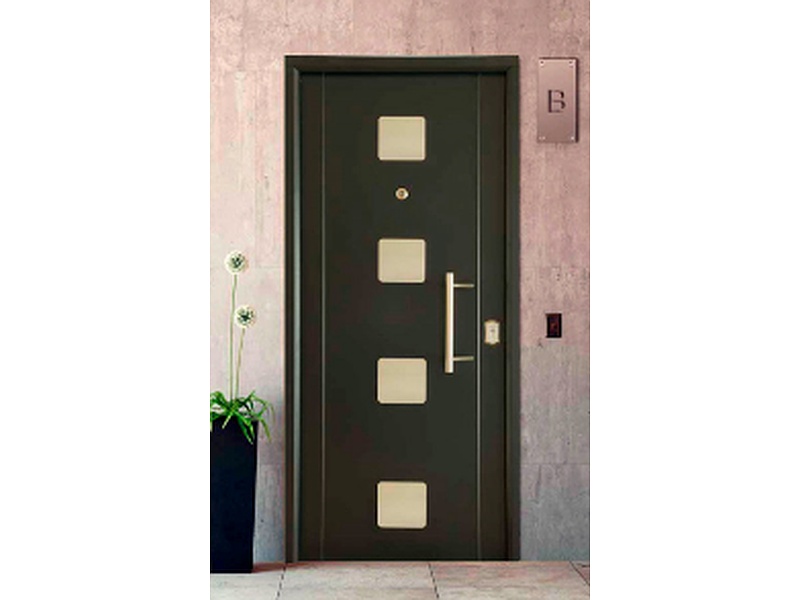 Puerta metálica color wengue