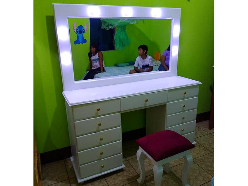 Tocador blanco Guatemala