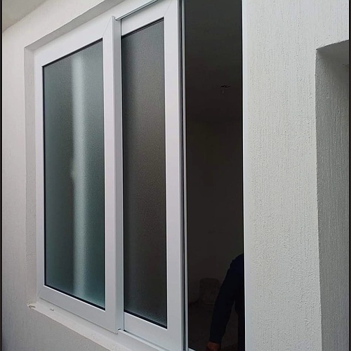 Fabricacion de puertas y ventanas UPVC JP