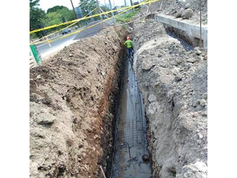Cunetas y Cabezales Paralelo a Carretera