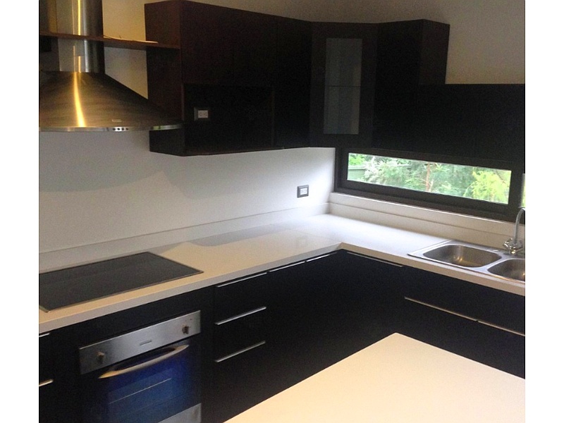Mueble de Cocina negro Guatemala