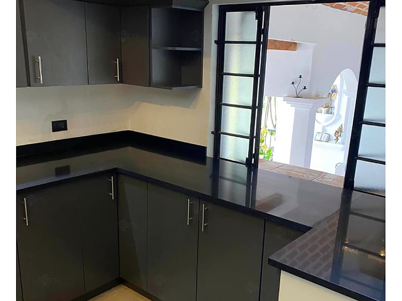 Mueble de Cocina negros Guatemala