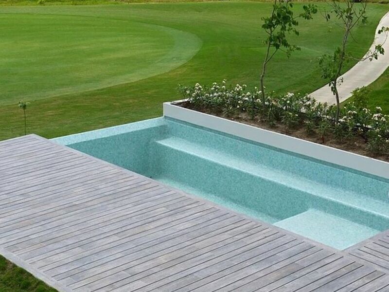 CONSTRUCCION DE PISCINAS RESIDENCIALES 