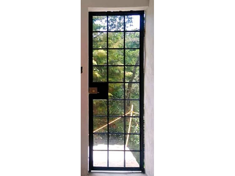 Puerta Metálica Negra Guatemala