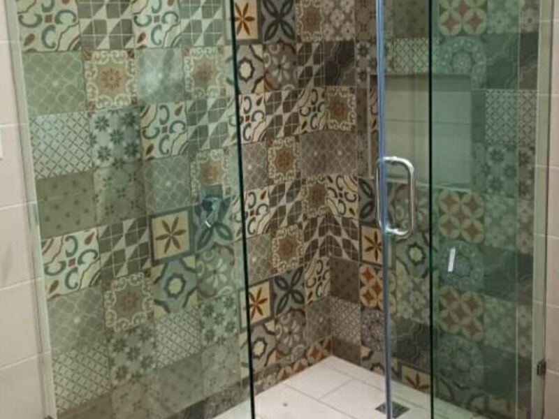 Duchas de Vidrio Aluminios y PVC de Occidente