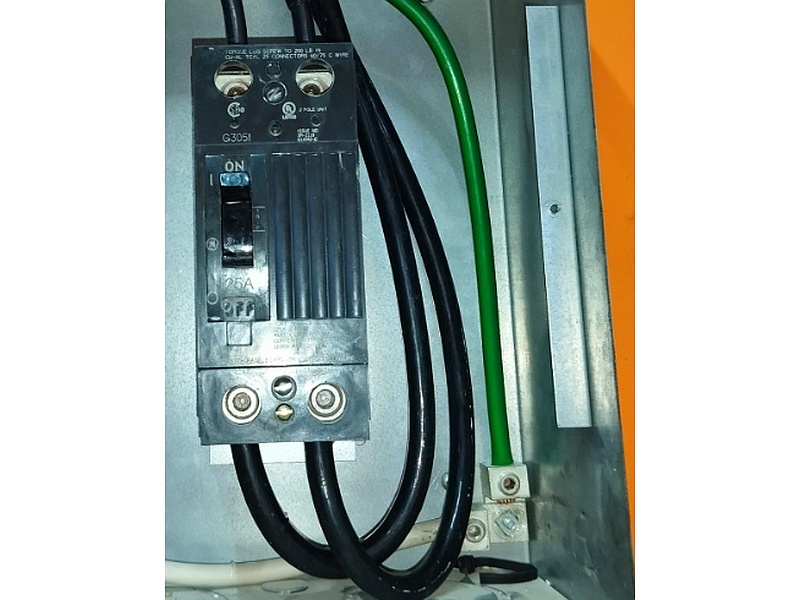 Instalación Breaker Guatemala