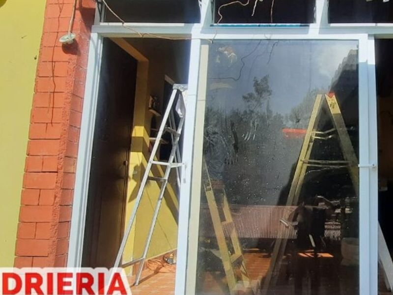 Fachada de Pvcde  Vidriería Vialdame