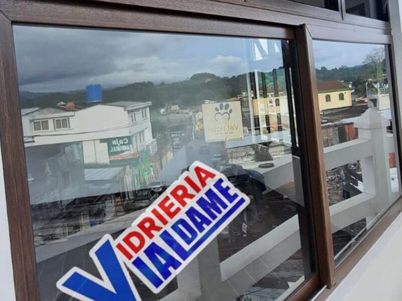 Ventaneria Pvc de  Vidriería Vialdame