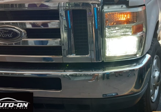 Luz led para ford Guatemala