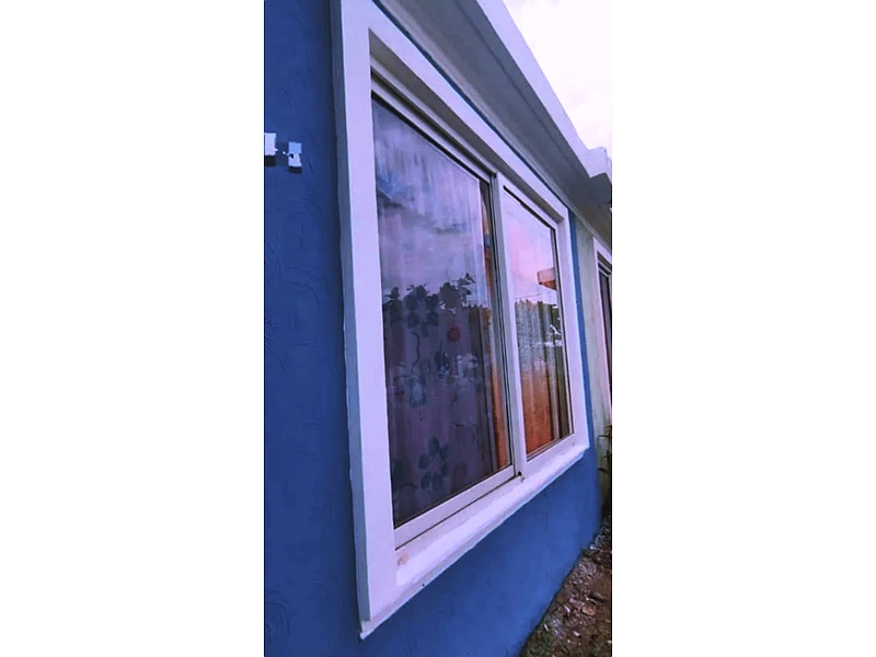 Ventana PVC Blanca Guatemala
