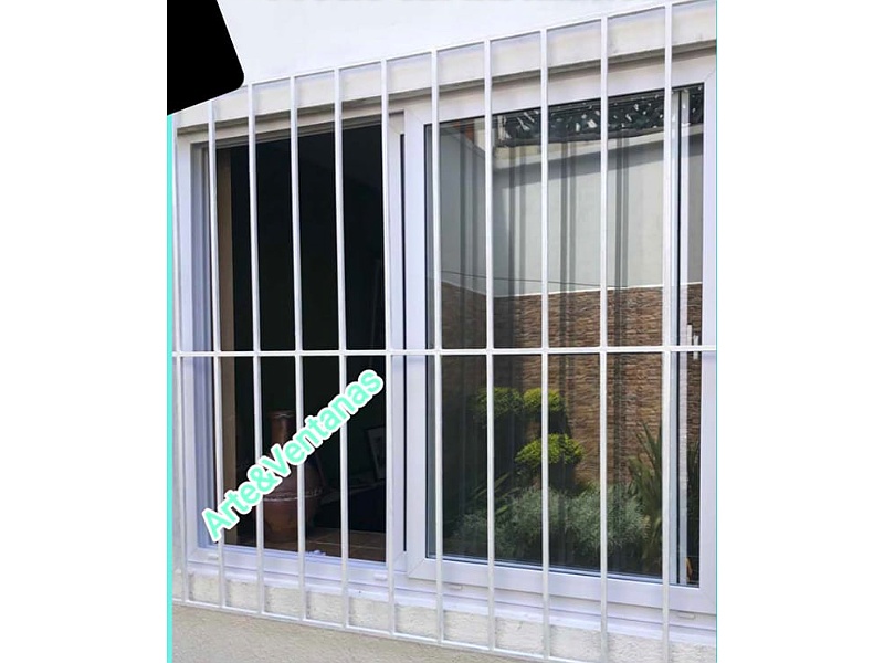 Puerta Rejillas PVC Guatemala