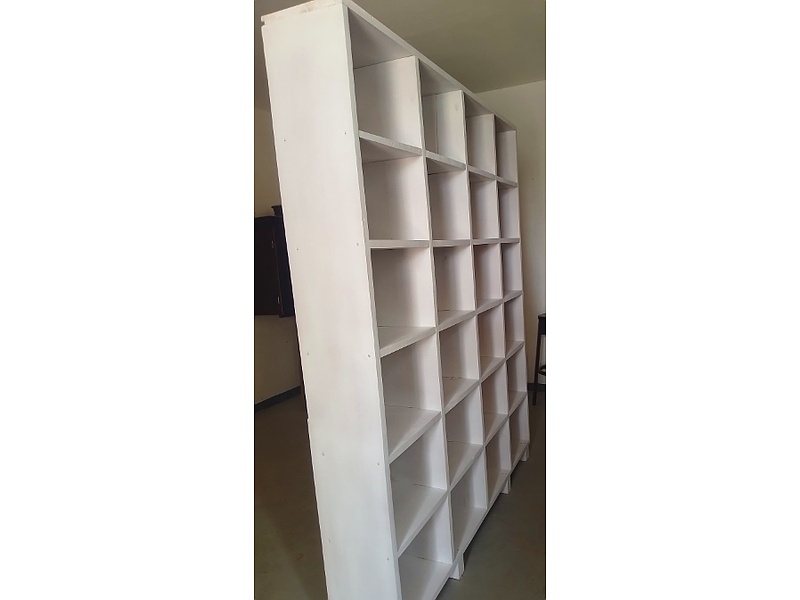 Mueble Auxiliar Blanco Guatemala