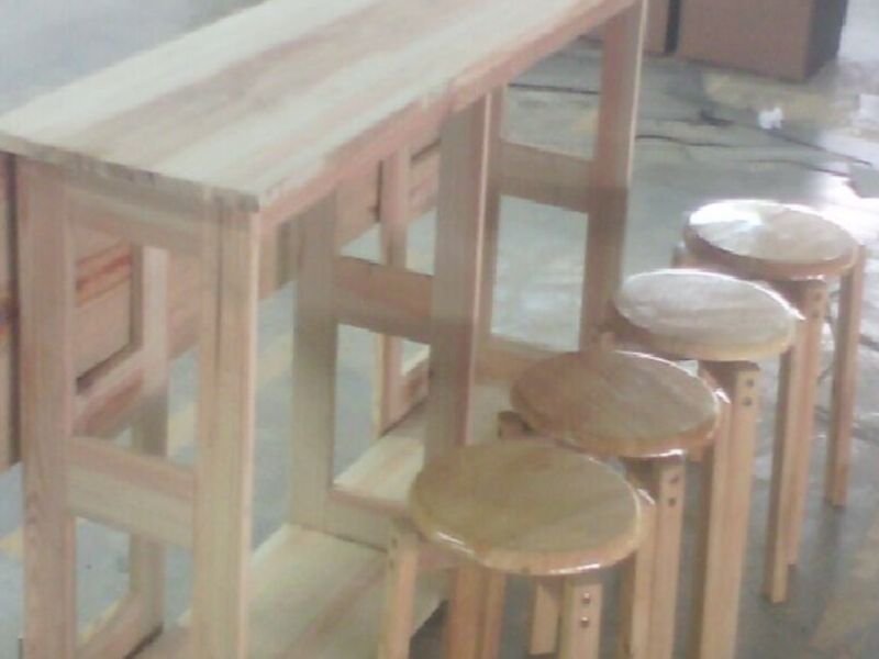 Mesa auxiliar Design Home Ciudad de Guatemala
