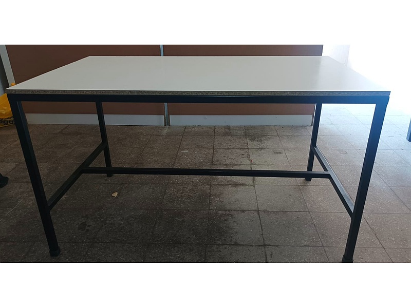 Mesa para bodega Guatemala