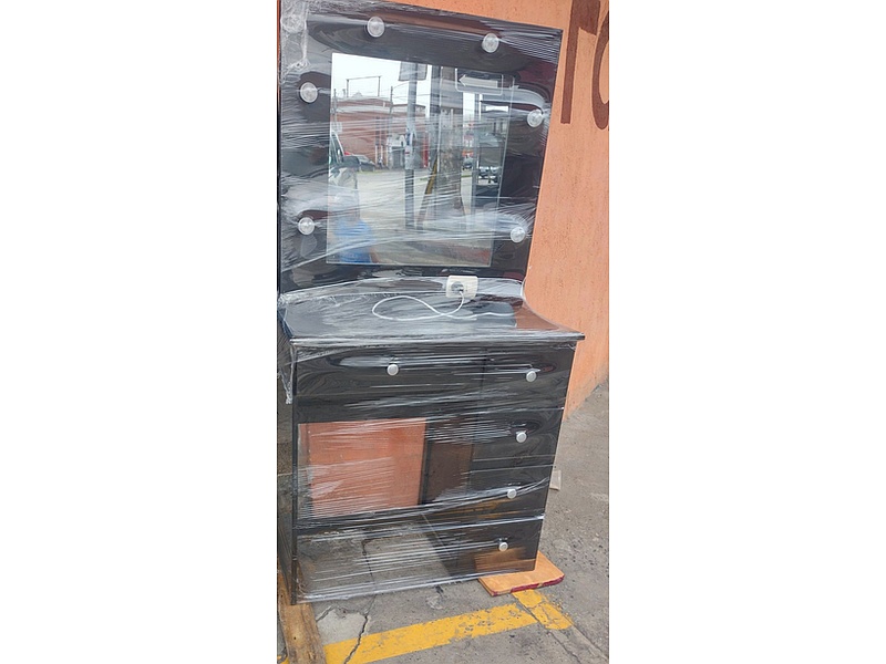 Hermosos Vanitis negro CIUDAD DE GUATEMALA