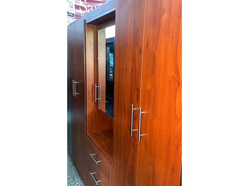 Armario 4 Puertas CIUDAD DE GUATEMALA