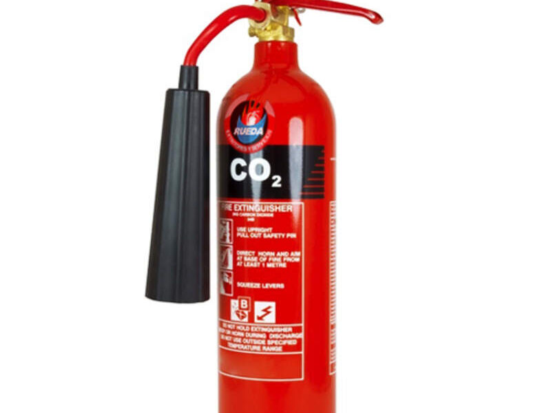 EXTINTORES DE GASES CARBONICO (CO2)