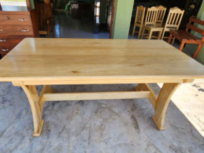 Mesa de madera Guazacapán Santa Rosa