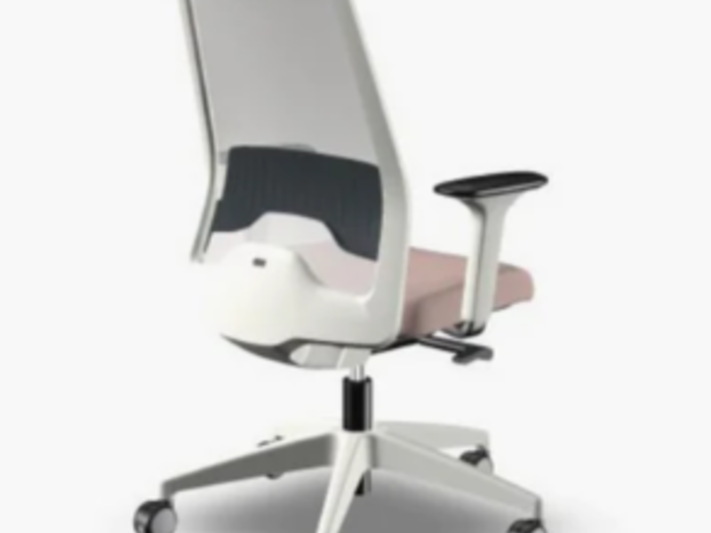 Silla ergonómica blanca