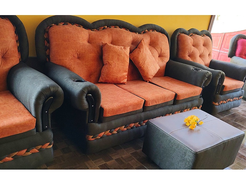 Sofá Acolchado CozyNest Guatemala