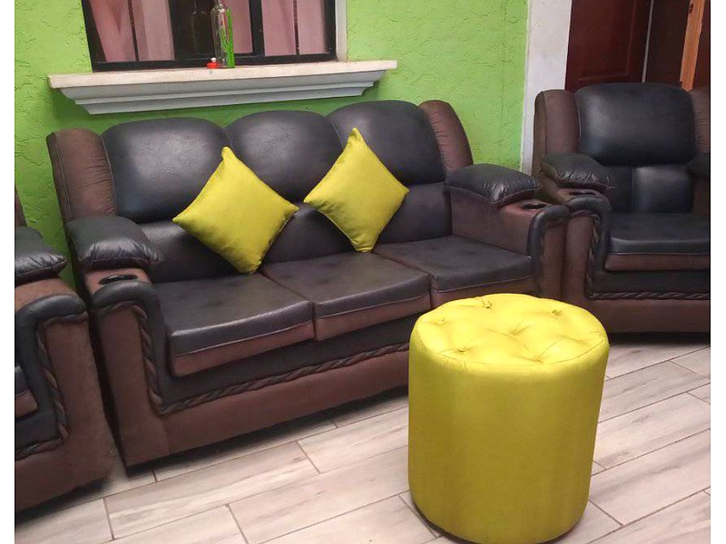 Sofá Elegante Chesterfield Guatemala
