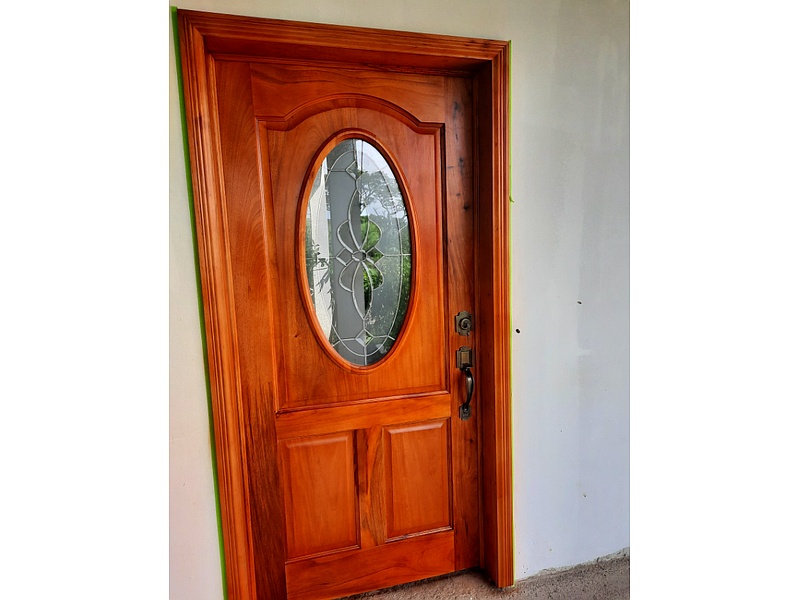 Puerta de Madera con Paneles Guatemala