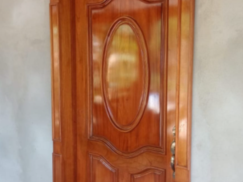 Puerta elegante de madera Sololá Guatemala