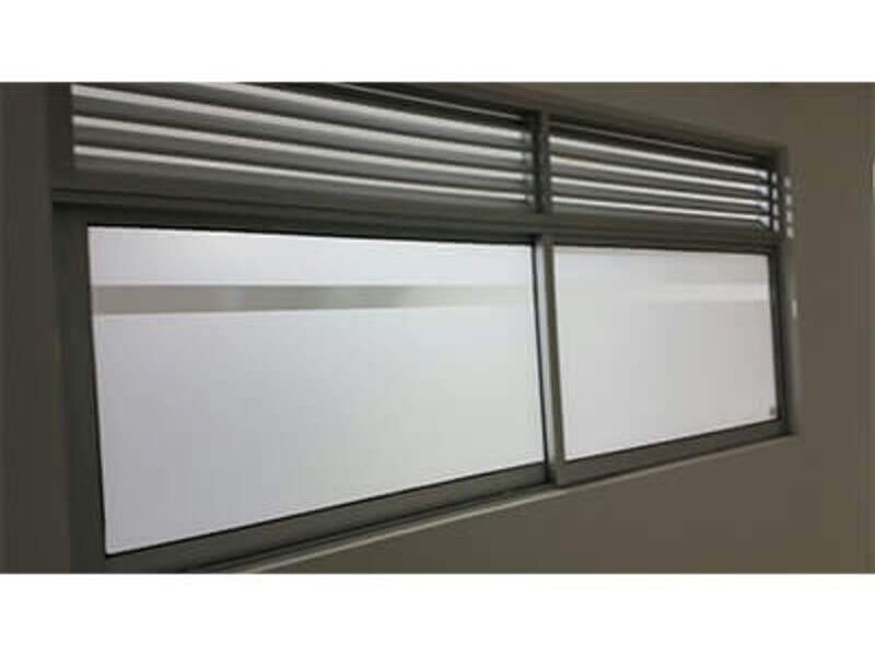 Ventanas con persianas 