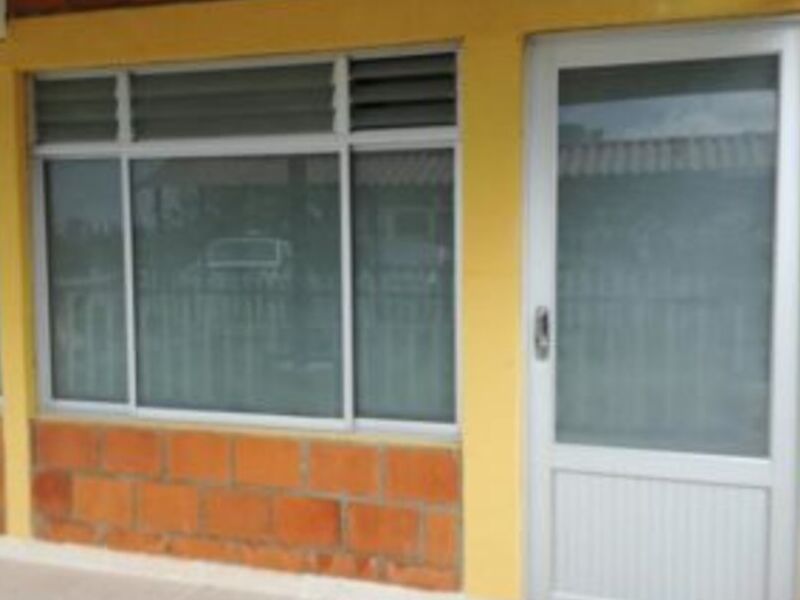 ventana con vidrio opalizado
