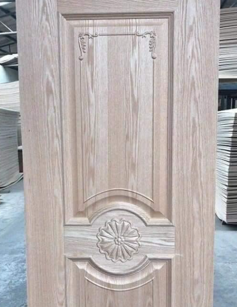 Puerta con vidrio de madera clara Guatemala