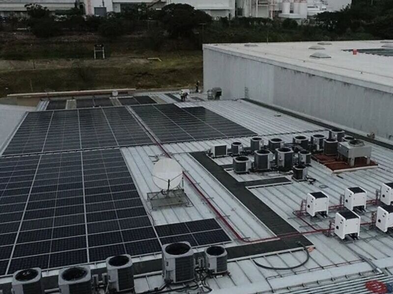 Panel Solar para fábricas Solus en Mixco