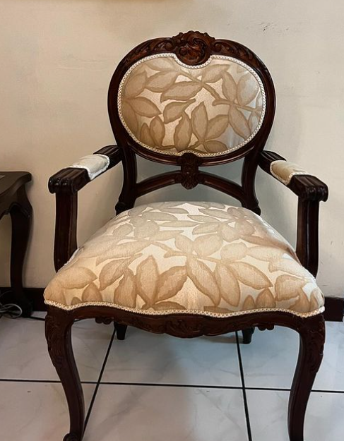 Sila de respaldo alto Guatemala