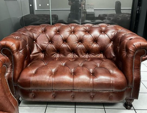 Sillón Clásico Acolchado de Cuero Guatemala