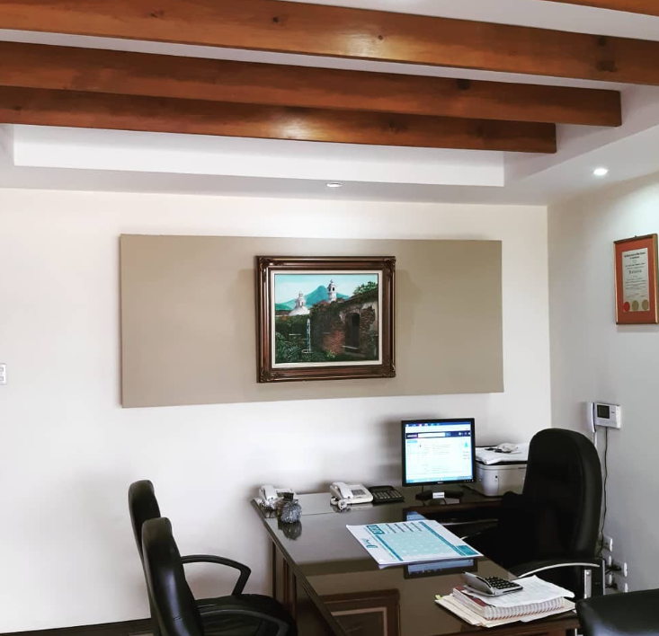 Escritorio ejecutivo de madera Guatemala