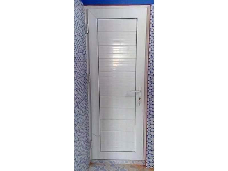 Puerta Oficina Pino Guatemala