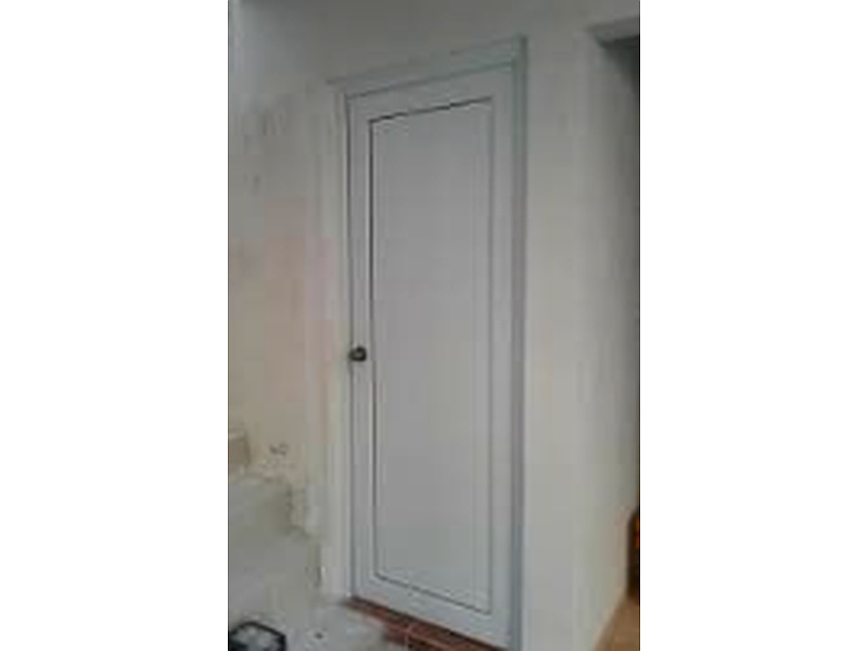 Puerta Contemporánea Cedro Blanco Guatemala
