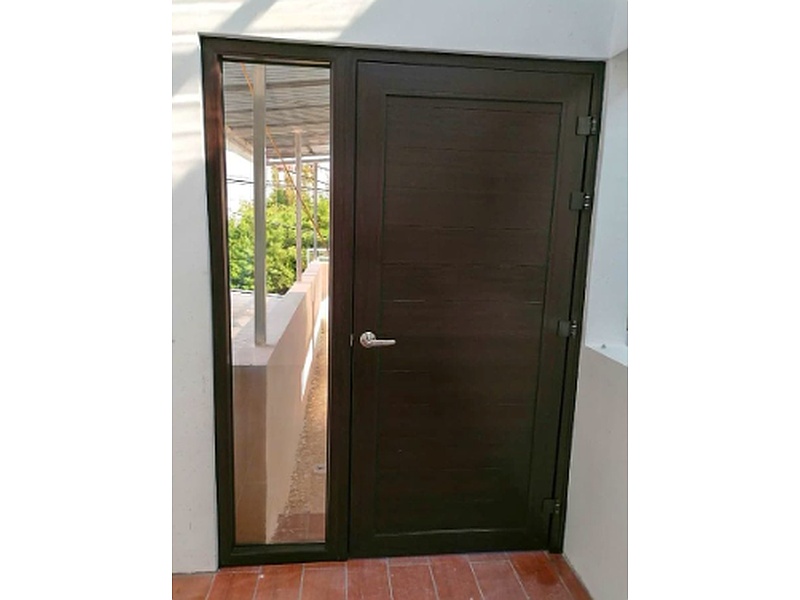 Puerta Cedro Elegante Guatemala