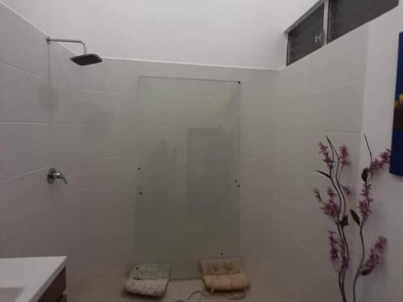 Duchas de vidrio templado en Jalapa 