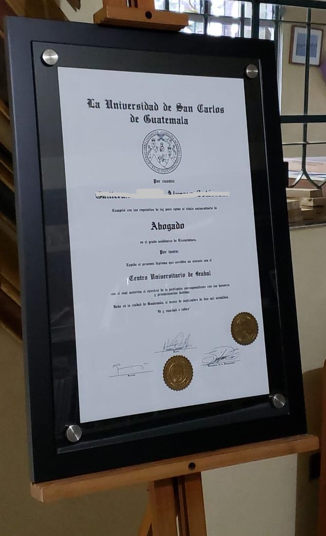 Marco tipo canva para títulos o diplomas