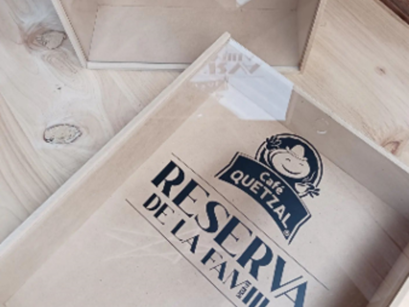 Caja de madera Ciudad de Guatemala