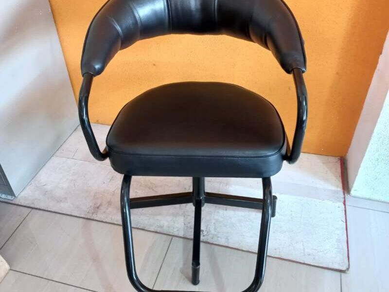silla giratoria MUEBLES ROCA CAPITAL