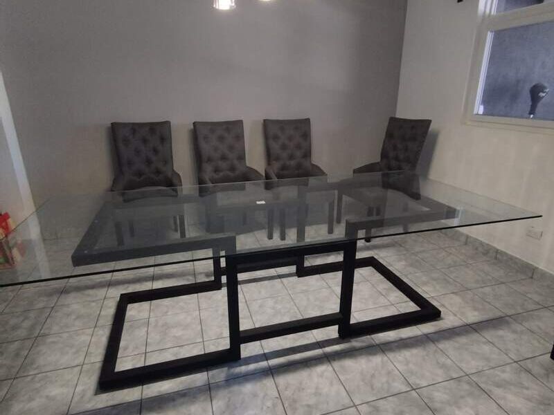 Mesa de comedor Cobán 